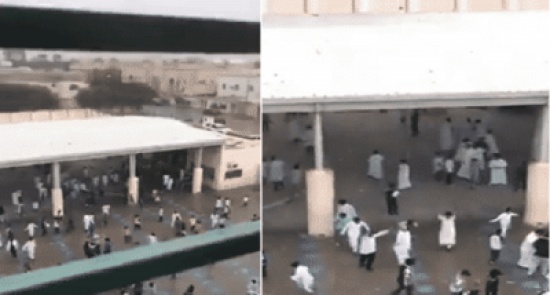 شاهد: ردة فعل طلاب المدارس أثناء هطول الأمطار عليهم بالرياض!