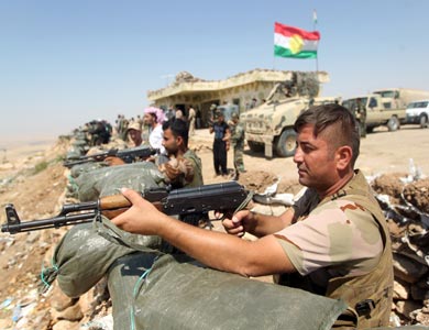 القوات الكردية تشن هجوما لاستعادة أكبر سد في العراق من جهاديي الدولة الاسلامية