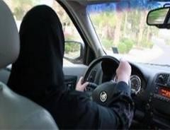 توقيف سعودية تقود سيارة في مدينة البريدة توقيف سعودية تقود سيارة في مدينة البريدة