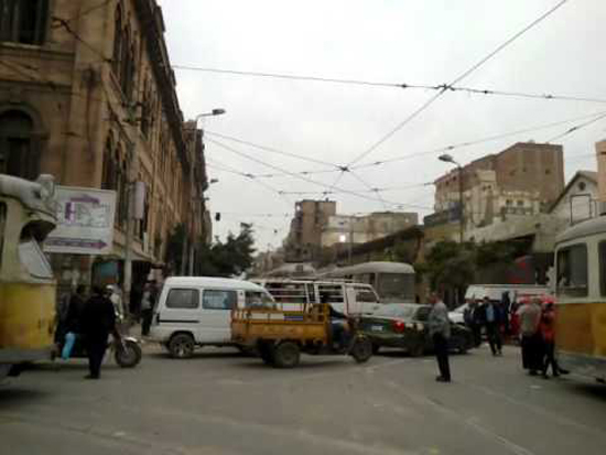 مواطنون يشكون الفوضى المرورية في شوارع الربة