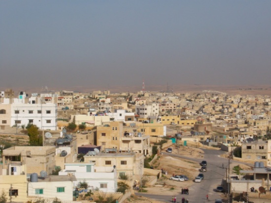 انطلاق حملة نظافة عامة بعنوان " الرصيفة أجمل "