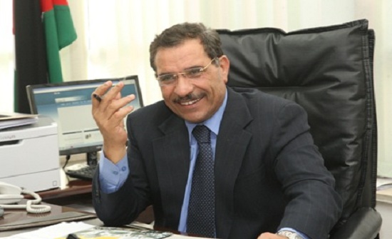 اللوزي يكرم الكتور بني ياسين