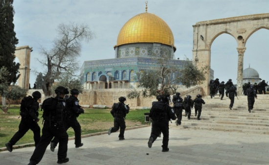 مواجهات مع حراس المستوطنين في سلوان جنوب القدس مواجهات مع حراس المستوطنين في سلوان جنوب القدس