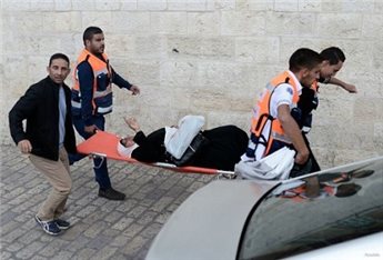 مستوطن يدهس سيدة في القدس مستوطن يدهس سيدة في القدس