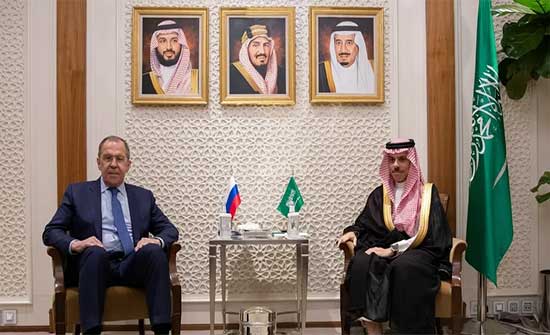 السعودية لروسيا: مستعدون لبذل الجهود اللازمة لحل أزمة أوكرانيا السعودية لروسيا: مستعدون لبذل الجهود اللازمة لحل أزمة أوكرانيا