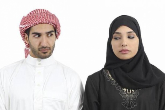 وجبة سحور" تكشف لخليجية ارتباط زوجها بامرأة أخرى!