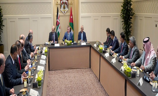 الملك يلتقي رؤساء مجالس المحافظات - تفاصيل الملك يلتقي رؤساء مجالس المحافظات - تفاصيل