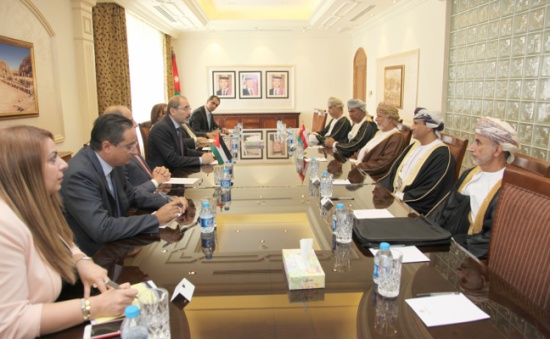 الصفدي يستقبل الوزير المسؤول عن الشؤون الخارجية العماني