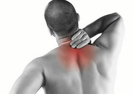 برودة الطقس تستفز آلام المفاصل والروماتيزم برودة الطقس تستفز آلام المفاصل والروماتيزم