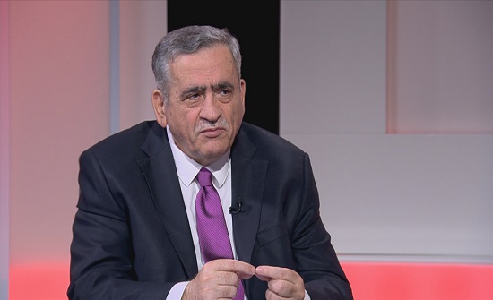 عبيدات: مطعوم فايزر سيتوفر في الربع الأول من العام المقبل ولن نقبل الا المطاعيم الامنة