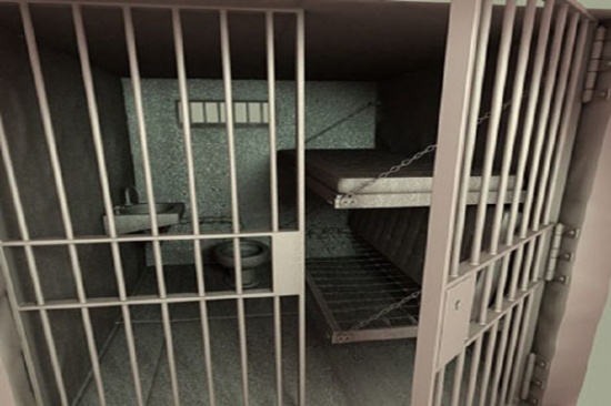 ادعى أن منزله سرق كي لا يذهب إلى العمل... فأودع السجن