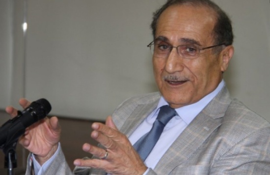 العناني ينقل دعوة من جلالة الملك إلى الرئيس العراقي للمشاركة في القمة العربية