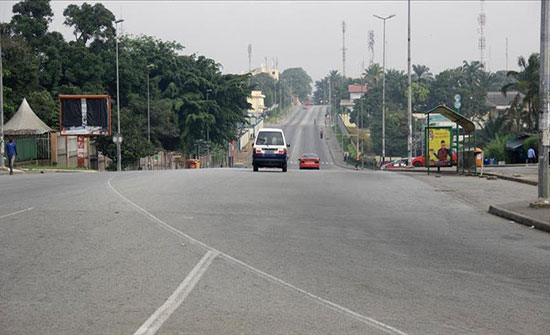 العراق.. إعادة افتتاح منفذ حدودي مع الكويت أغلقه متظاهرون لساعات