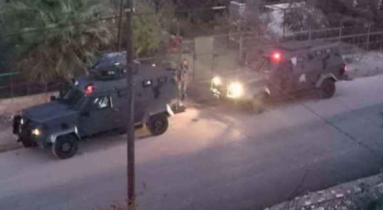 تسليم جثامين العائلة التي قتلت على يد الاب