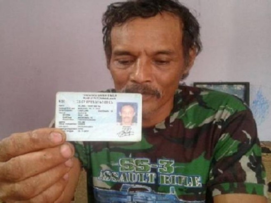 هذا الرجل مسلم.. لن تصدقوا الأسم الذي أطلقه عليه والداه لانه ولد يوم عيد الميلاد