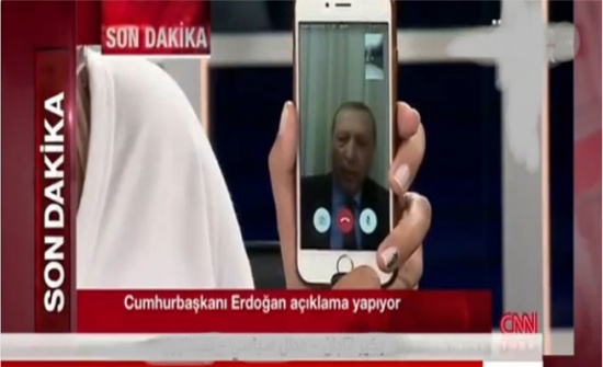 أردوغان يظهر مرتين عبر "سكايب" ويدعو للنزول إلى الشارع ورفض الانقلاب (فيديو)