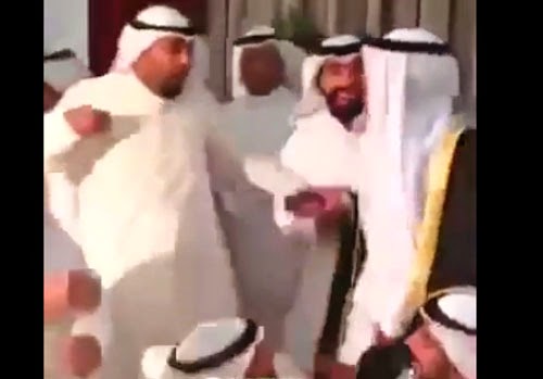 عريس يستخدم الصاعق الكهربائي