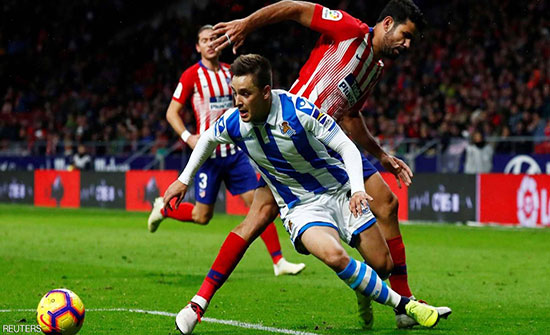 أتليتيكو يتجاوز هزيمة دورتموند ليتصدر الدوري الإسباني