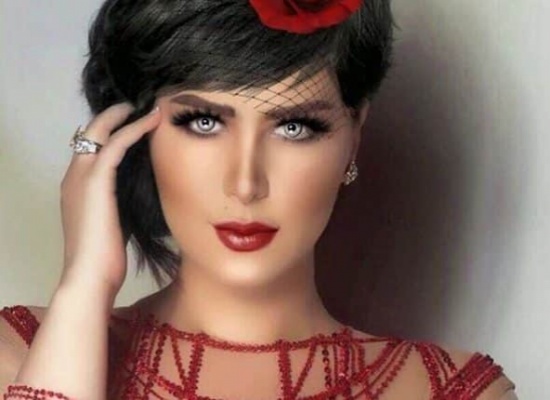“شمس” تهاجم الحاقدين عليها وتطالبهم بالإجابة على سؤال محير.. وتعقب على صورتها ترتدي “ملابس مطرزة بالذهب” “شمس” تهاجم الحاقدين عليها وتطالبهم بالإجابة على سؤال محير.. وتعقب على صورتها ترتدي “ملابس مطرزة بالذهب”