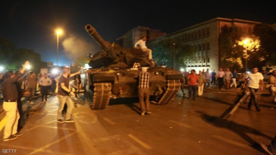ضباط مؤيدون للانقلاب بتركيا: لا زلنا نقاتل ضباط مؤيدون للانقلاب بتركيا: لا زلنا نقاتل