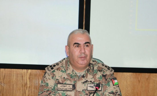 مدير القيادة والسيطرة والاتصالات يحاضر بكلية الدفاع الوطني مدير القيادة والسيطرة والاتصالات يحاضر بكلية الدفاع الوطني