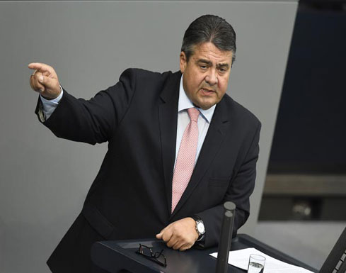 وزير الاقتصاد الألماني يتوسط بين إسرائيل وإيران