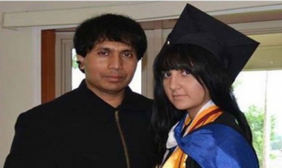 أصغر طالبة دكتوراه في العالم عمرها 15 سنة