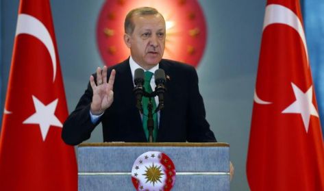 أردوغان يدعو هولندا إلى تعلم القانون الدولي والديمقراطية أردوغان يدعو هولندا إلى تعلم القانون الدولي والديمقراطية