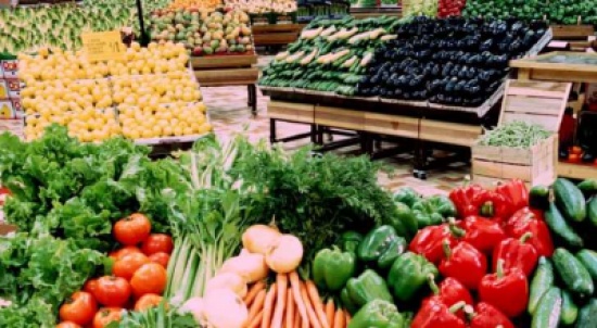 "الزراعة" ترفض ادخال 376 طن خضار وفواكه