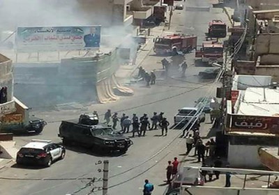 مجدداً .. إحراق منزل وصيدلية بالصريح..ودفن الشياب عصر الخميس مجدداً .. إحراق منزل وصيدلية بالصريح..ودفن الشياب عصر الخميس