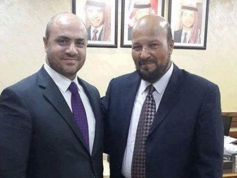 الدكتور نوفل يستأنف درسه الأسبوعي الدكتور نوفل يستأنف درسه الأسبوعي