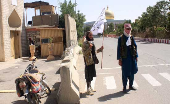 طالبان تسيطر على مزار شريف وواشنطن تعلن إخلاء السفارة الأمريكية بكابل