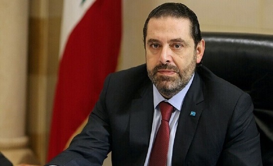 الحريري يقدم تشكيلته الحكومية للرئيس اللبناني ميشال عون الحريري يقدم تشكيلته الحكومية للرئيس اللبناني ميشال عون