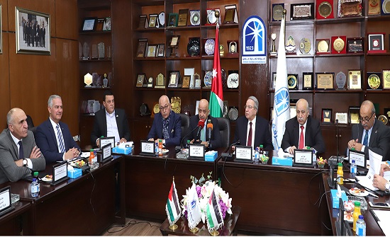 تجارة عمان تسخر امكانياتها لخدمة الاقتصاد الفلسطيني تجارة عمان تسخر امكانياتها لخدمة الاقتصاد الفلسطيني