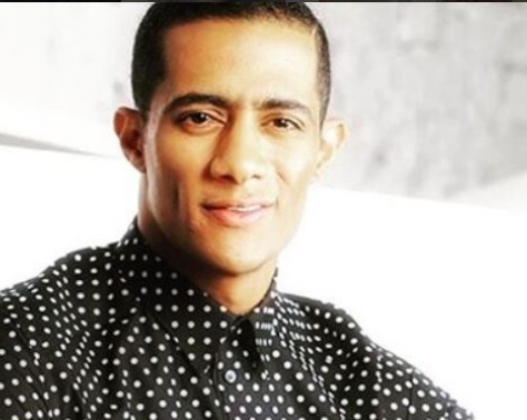 بالفيديو - محمد رمضان يطلق النار من سيارته اللامبورغيني.. اليكم السبب!