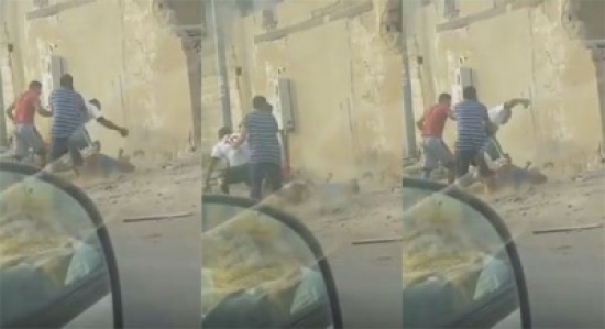 فيديو: اعتداء بصورة وحشية على شخص