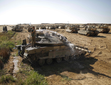 إسرائيل وحماس تلتزمان هدنة لمدة 72 ساعة في غزة