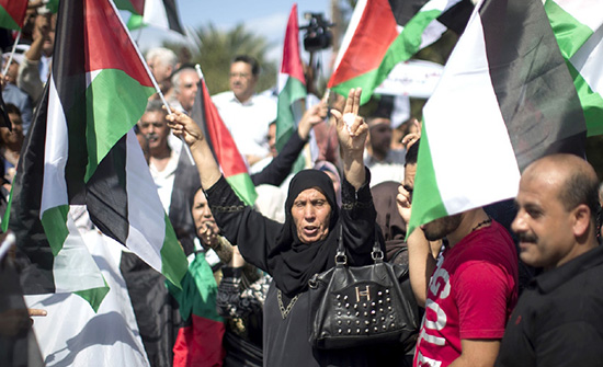 المطالبة بإنهاء الانقسام الفلسطيني والتحذير من مخاطر استمراره المطالبة بإنهاء الانقسام الفلسطيني والتحذير من مخاطر استمراره