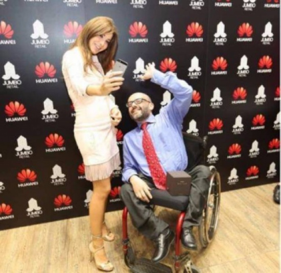 نانسي عجرم تسرق الأنظار بموقف إنساني