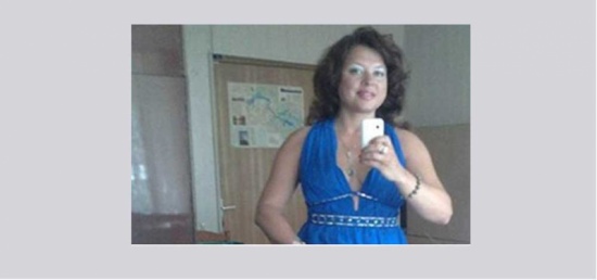 معلّمة روسية مهددة بالطرد بسبب نشر صورها على الإنترنت!