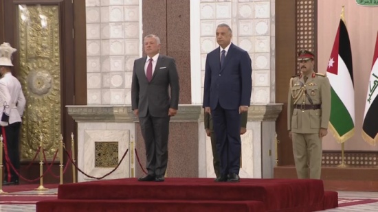 الكاظمي يستقبل الملك قبيل القمة