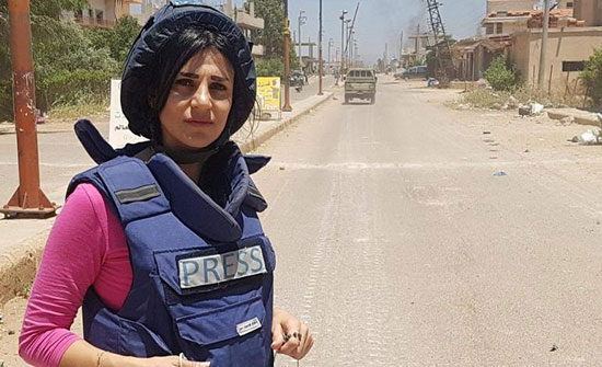 شاهد : لحظة الانفجار وإصابة المراسلة وفاء شبروني في معرة النعمان شاهد : لحظة الانفجار وإصابة المراسلة وفاء شبروني في معرة النعمان