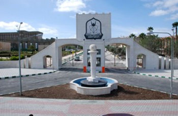 رئيس جامعة البلقاء التطبيقية يلتقي وفدا بريطانيا رئيس جامعة البلقاء التطبيقية يلتقي وفدا بريطانيا