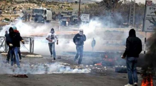 مواجهات مع الاحتلال شمال القدس المحتلة