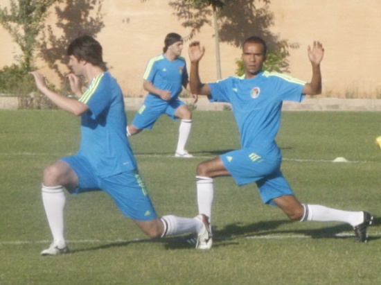 عدنان حمد يستدعي 24 لاعبا لتشكيلة المنتخب الوطني لكرة القدم عدنان حمد يستدعي 24 لاعبا لتشكيلة المنتخب الوطني لكرة القدم