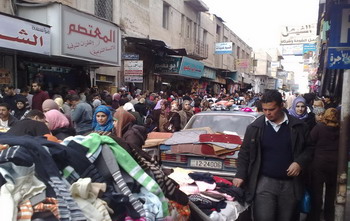 اسواق إربد تعيش بهجة العيد اسواق إربد تعيش بهجة العيد