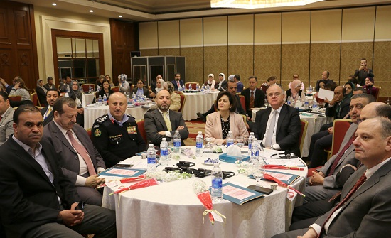 وزير العمل: المساواة حق للمرأة