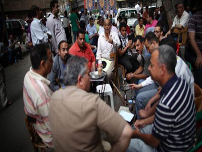 مقهى مصري يحث رواده على الأخلاق الحميدة بتخفيض لـ”المؤدبين” مقهى مصري يحث رواده على الأخلاق الحميدة بتخفيض لـ”المؤدبين”