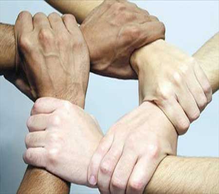 اندية الحوار والتطوع : نشاطات لامنهجية تعزز المواطنة لدى الشباب