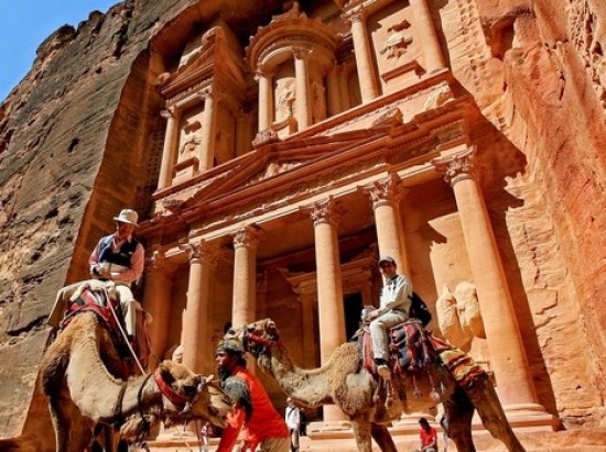 الأردن يمنع دخول الإسرائيليين كأفراد إلى أراضيه الأردن يمنع دخول الإسرائيليين كأفراد إلى أراضيه